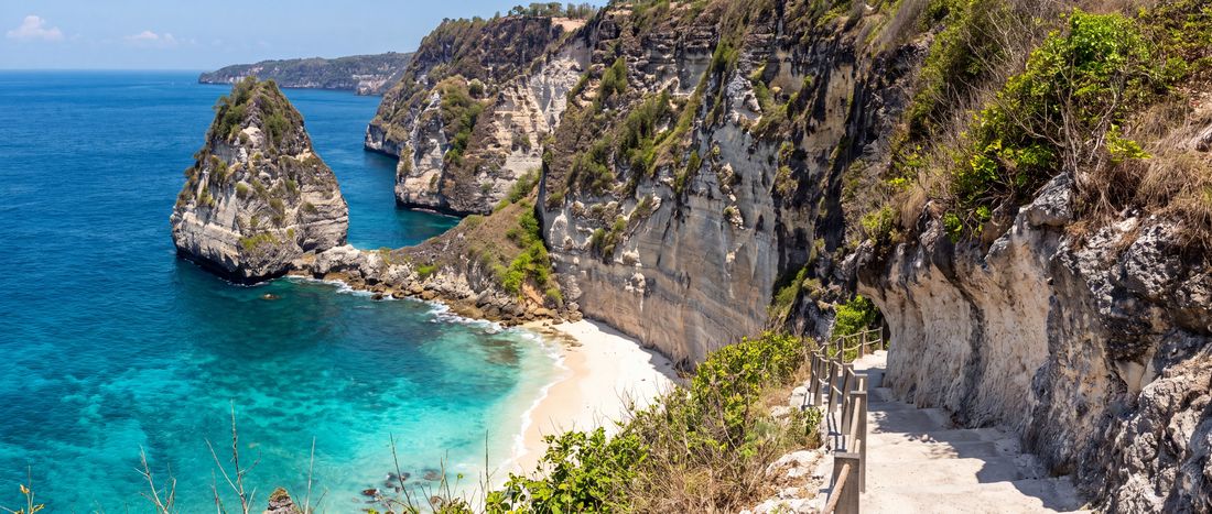 Wide view of Diamond Beach (Atuh), Bali.