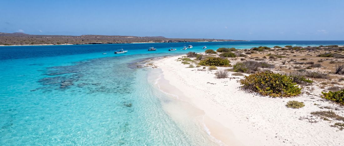 Wide view of No Name Beach, Klein Bonaire.