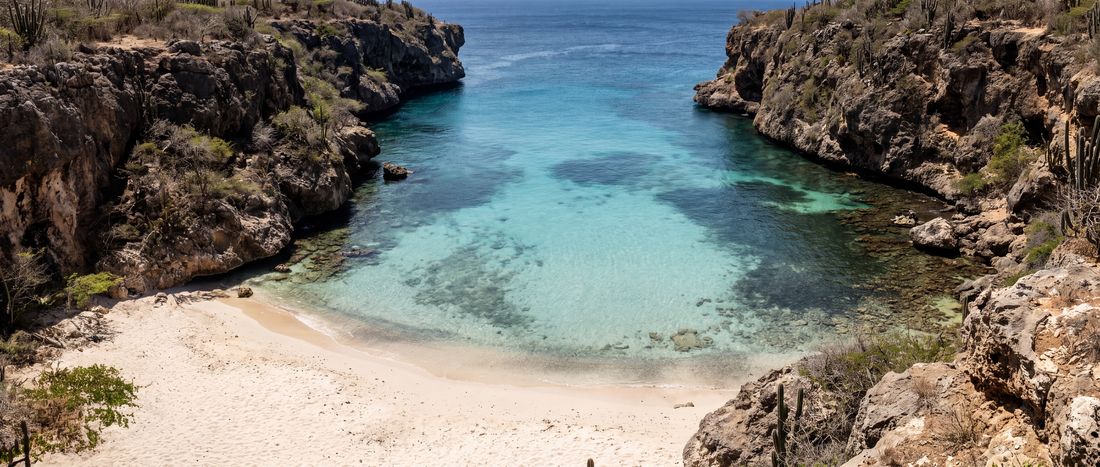 Wide view of Playa Lagun, Curacao.
