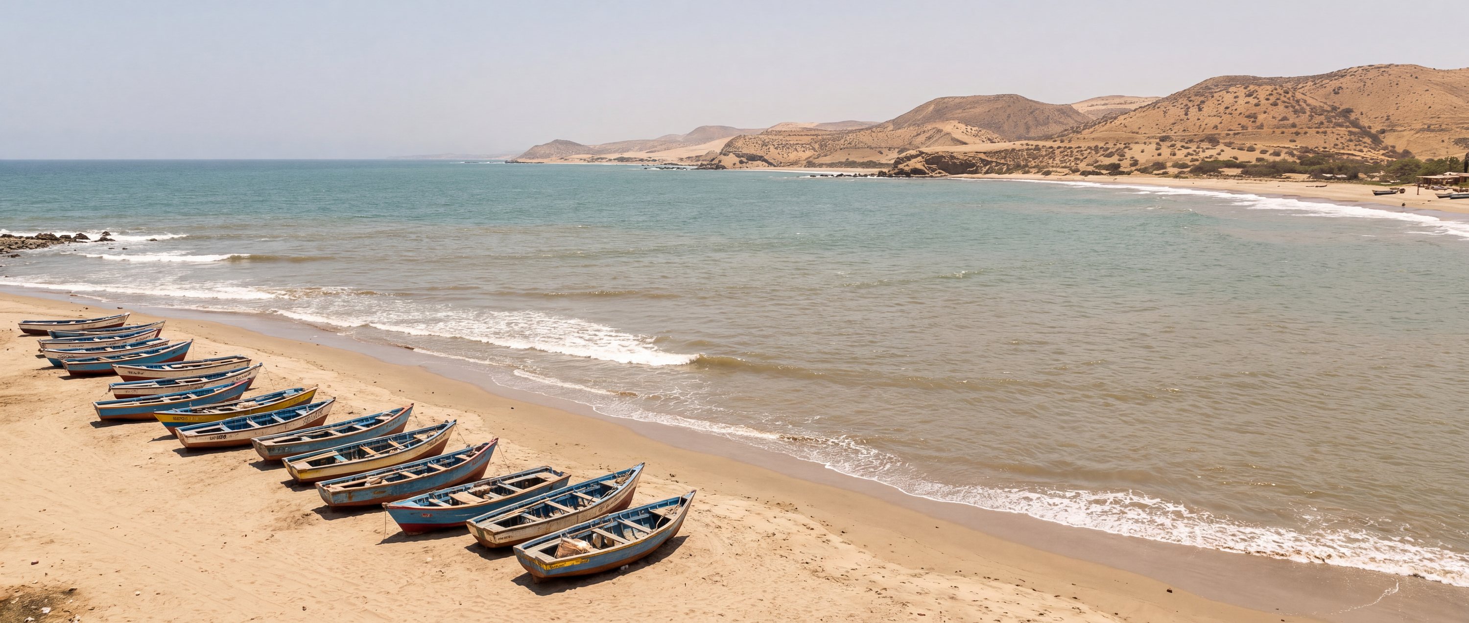Wide view of Playa Máncora, Máncora, Piura.