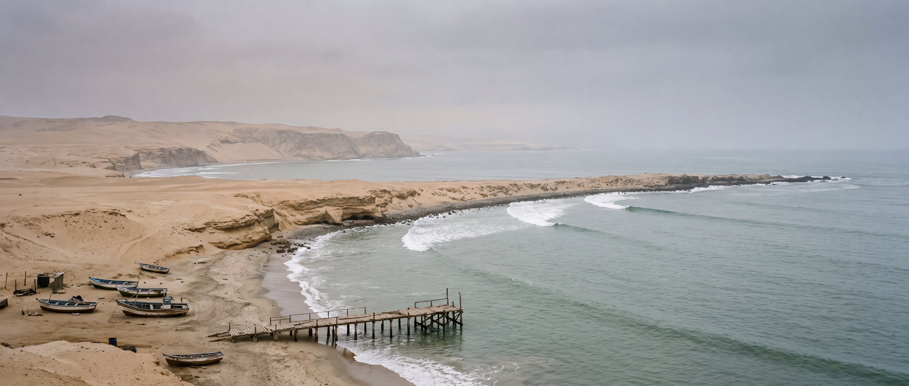 Wide view of Puerto Chicama, La Libertad.