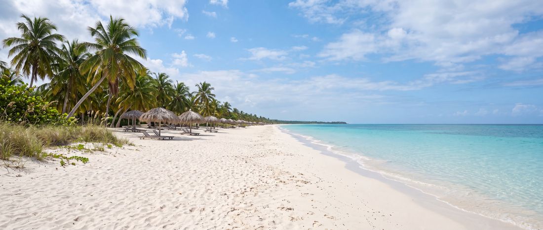 Wide view of Seven Mile Beach (Negril), Negril.