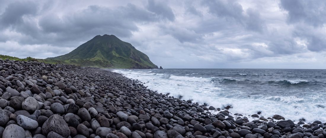 Wide view of Valugan Boulder Beach, Cagayan Valley.